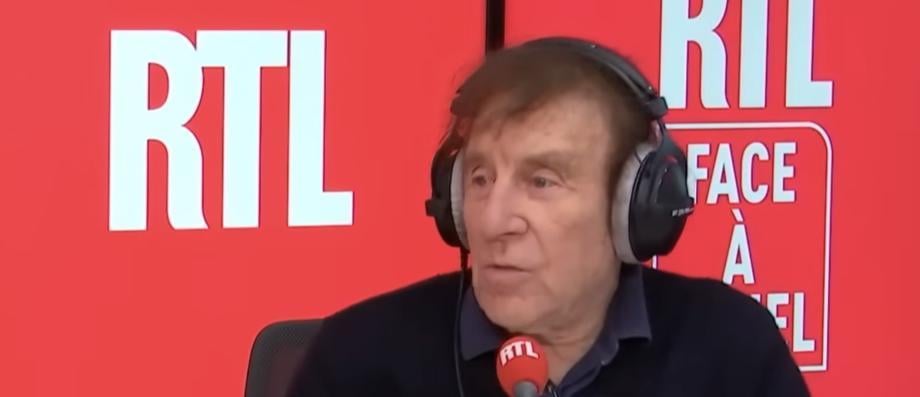 Alain Souchon se lâche sur RTL: "Je ne pense pas que les Français soient assez cons pour élire quelqu’un du Front National ! Si c’est le cas, on irait en Suisse" - Regardez