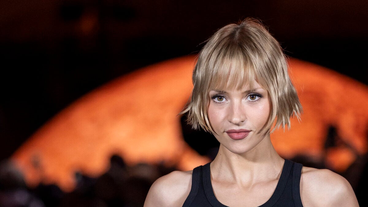 Angèle : la chanteuse aperçue sur un tapis rouge avec une star américaine, internet s’enflamme