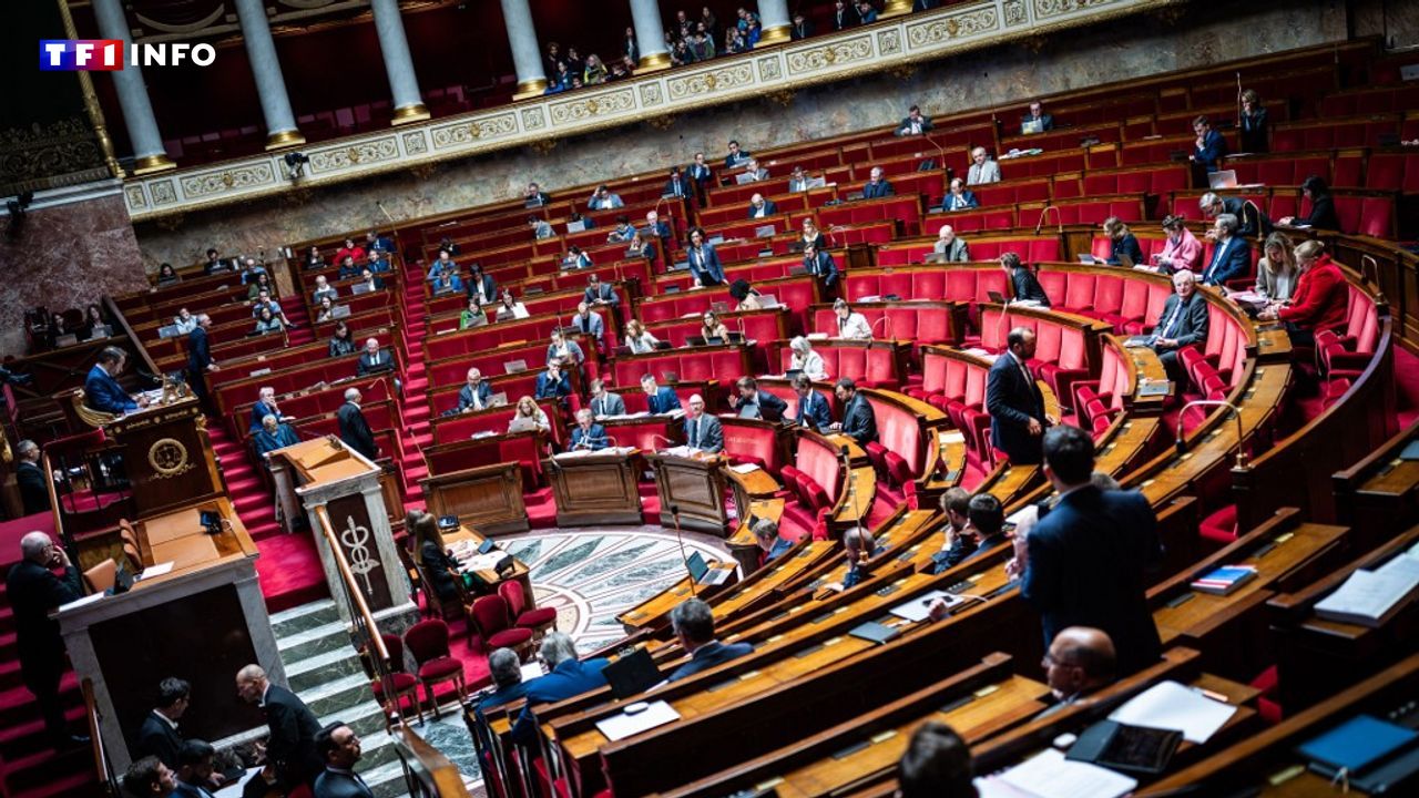 EN DIRECT - Budget 2026 : "Nous sommes très loin de la folie fiscale", assure le député PS Philippe Brun
