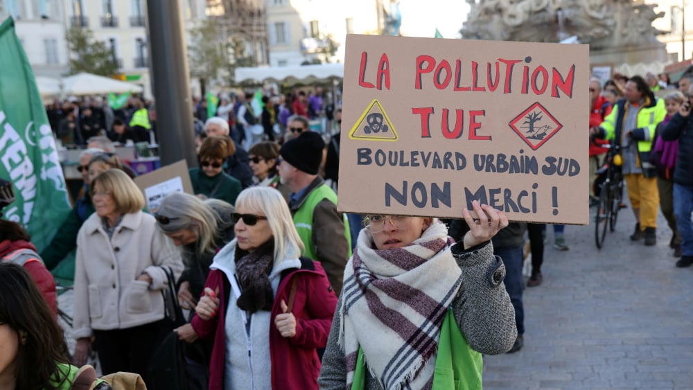 une marche pour dire "non" au Boulevard urbain sud à Marseille