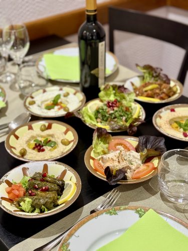 au petit mezzéAu petit Mezzé falafels plats à partagerIMG_6391