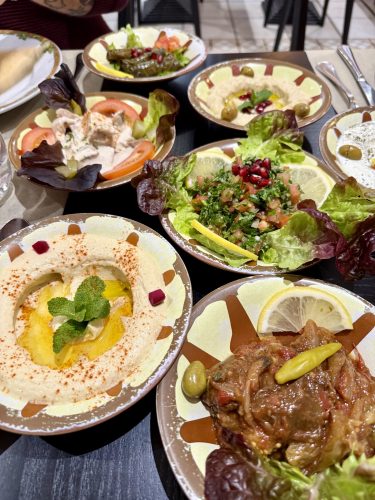 au petit mezzéAu petit Mezzé falafels plats à partagerIMG_6423