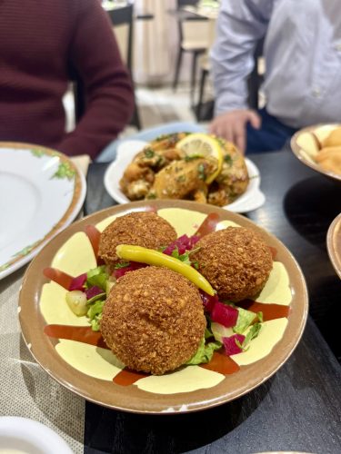 au petit mezzéAu petit Mezzé falafels plats à partagerIMG_6438