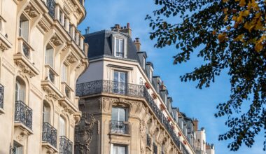 son appartement à bibliothèque spectaculaire