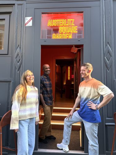 Austerlitz square garden bar tarte flambée burgerIMG_5836