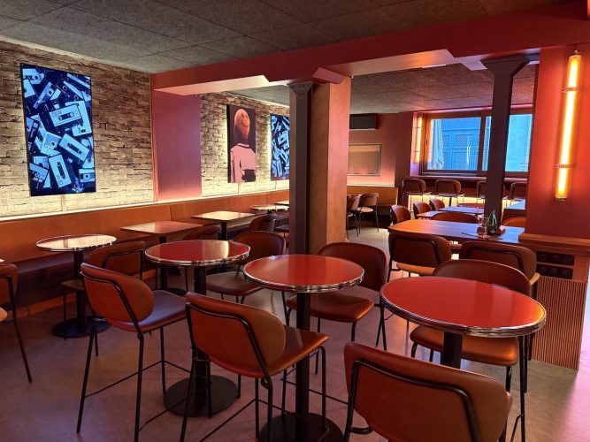 Austerlitz square garden bar tarte flambée burgerIMG_5876