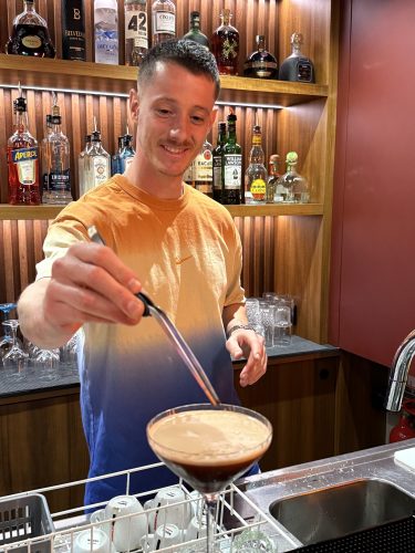 Austerlitz square garden bar tarte flambée burgerIMG_5956 2