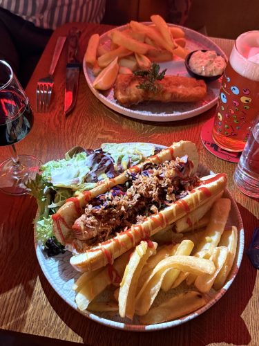 Austerlitz square garden bar tarte flambée burgerIMG_6022 2