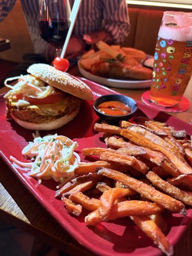 Austerlitz square garden bar tarte flambée burgerIMG_6039