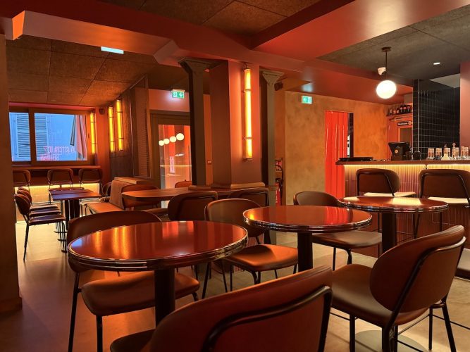 Austerlitz square garden bar tarte flambée burgerIMG_6092