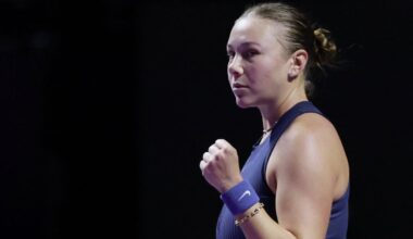 Amanda Anisimova élimine Iga Swiatek et accompagnera Elena Rybakina en demi-finales des Finales WTA - L'Équipe