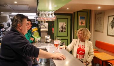 la star de nouveau hospitalisée, le village inquiet