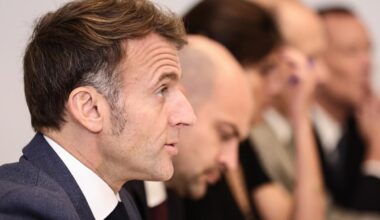 il n’y a « clairement pas de volonté russe d’avoir un cessez-le-feu », estime Emmanuel Macron