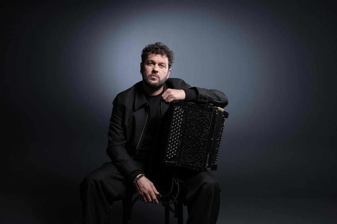 Claudio Capéo, de retour après une pause, présente son nouvel album à Nice en showcase mardi... et vous pouvez y assister