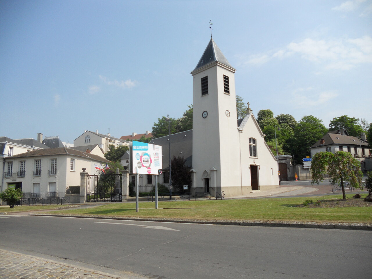 Cette église discrète près de Paris cache une oeuvre exceptionnelle, véritable prouesse artistique