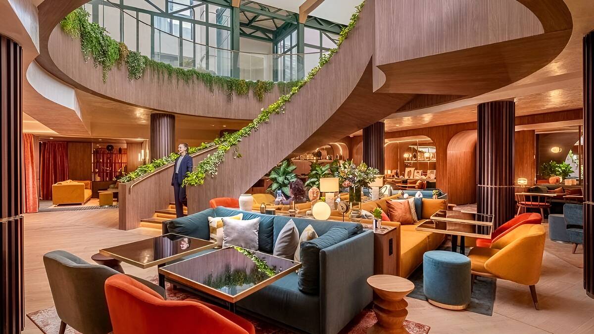 Intérieur de l'Hôtel Burdigala à Bordeaux, classé 2e meilleur hôtel de France - Burdigala