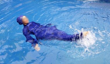 pourquoi le burkini a refait surface dans les débats du conseil municipal