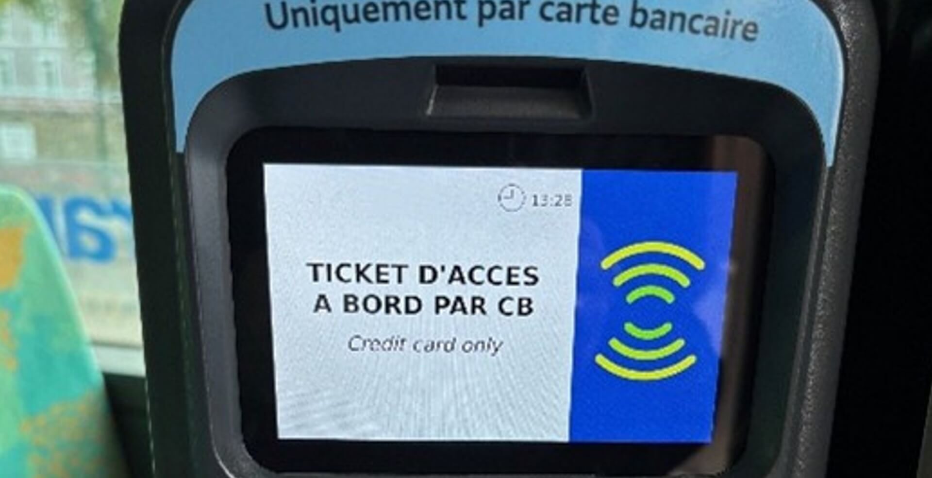 Ile-de-France : on va pouvoir payer le bus avec sa carte bleue