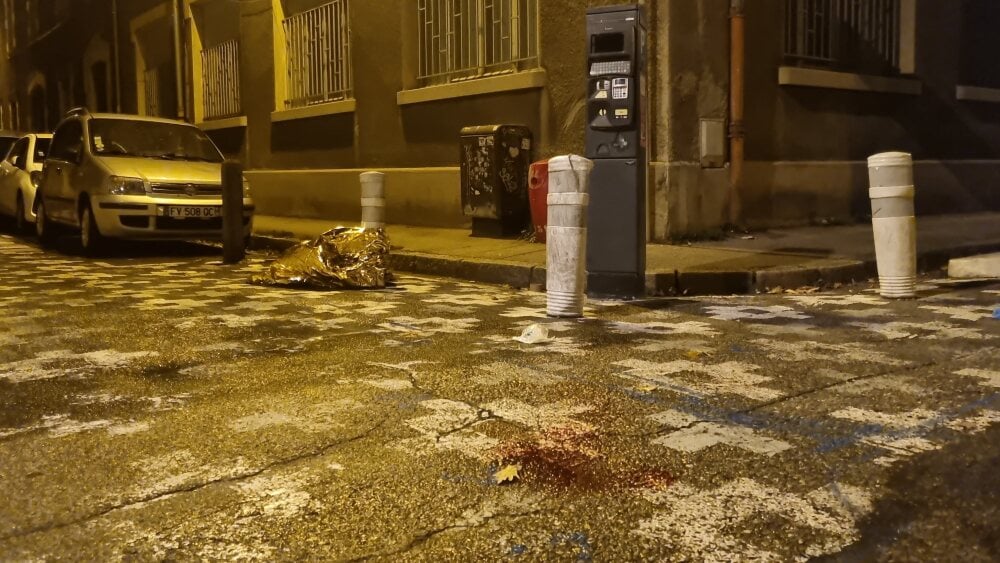 ce que l'on sait sur l'ado grièvement blessé par balles à Grenoble