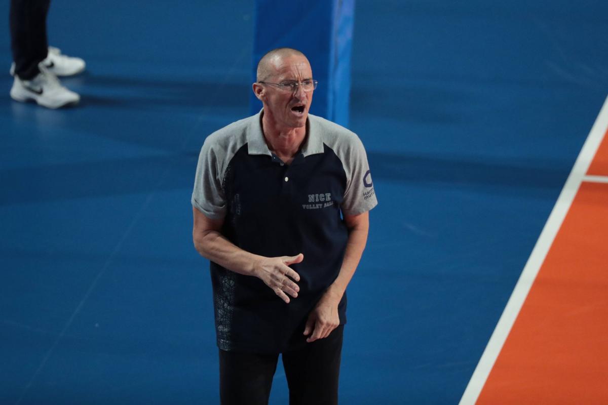 Tours remporte la Supercoupe contre Tourcoing au bout du suspense... et son entraîneur s'en va - L'Équipe