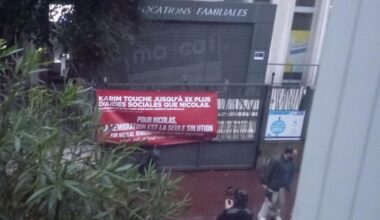 une banderole raciste à la CAF de Toulouse fait polémique