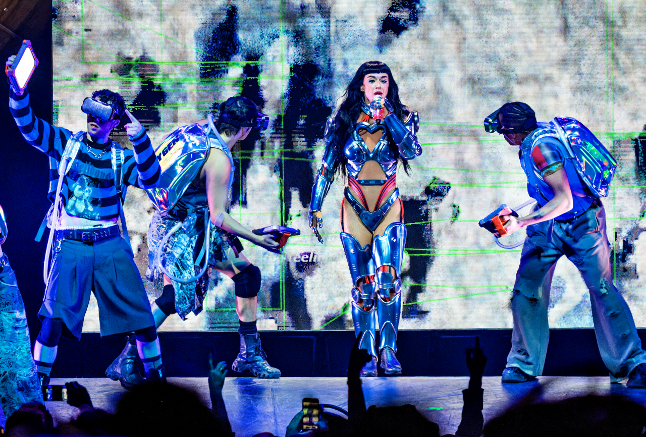 Le concert unique de Katy Perry à la LDLC Arena de Lyon était fou, on vous raconte