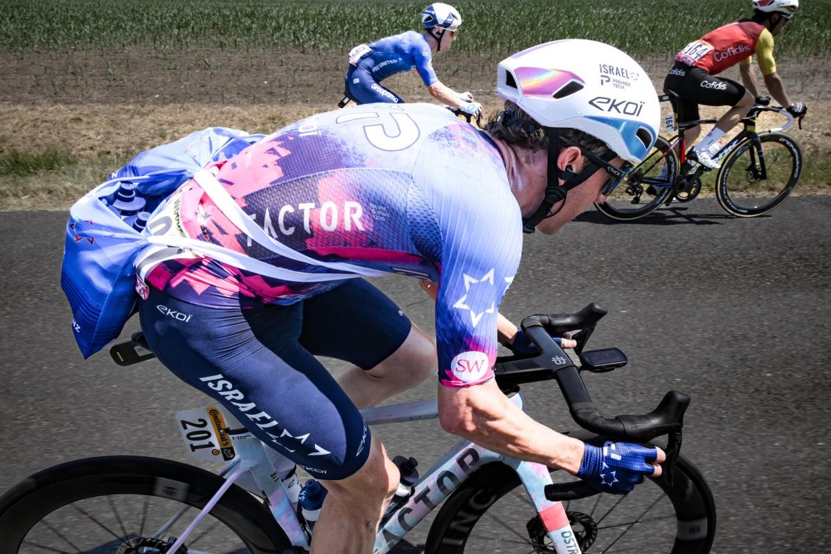 Après les manifestations lors de la Vuelta, l'équipe Israel-Premier Tech devient NSN Cycling Team, sous pavillon suisse