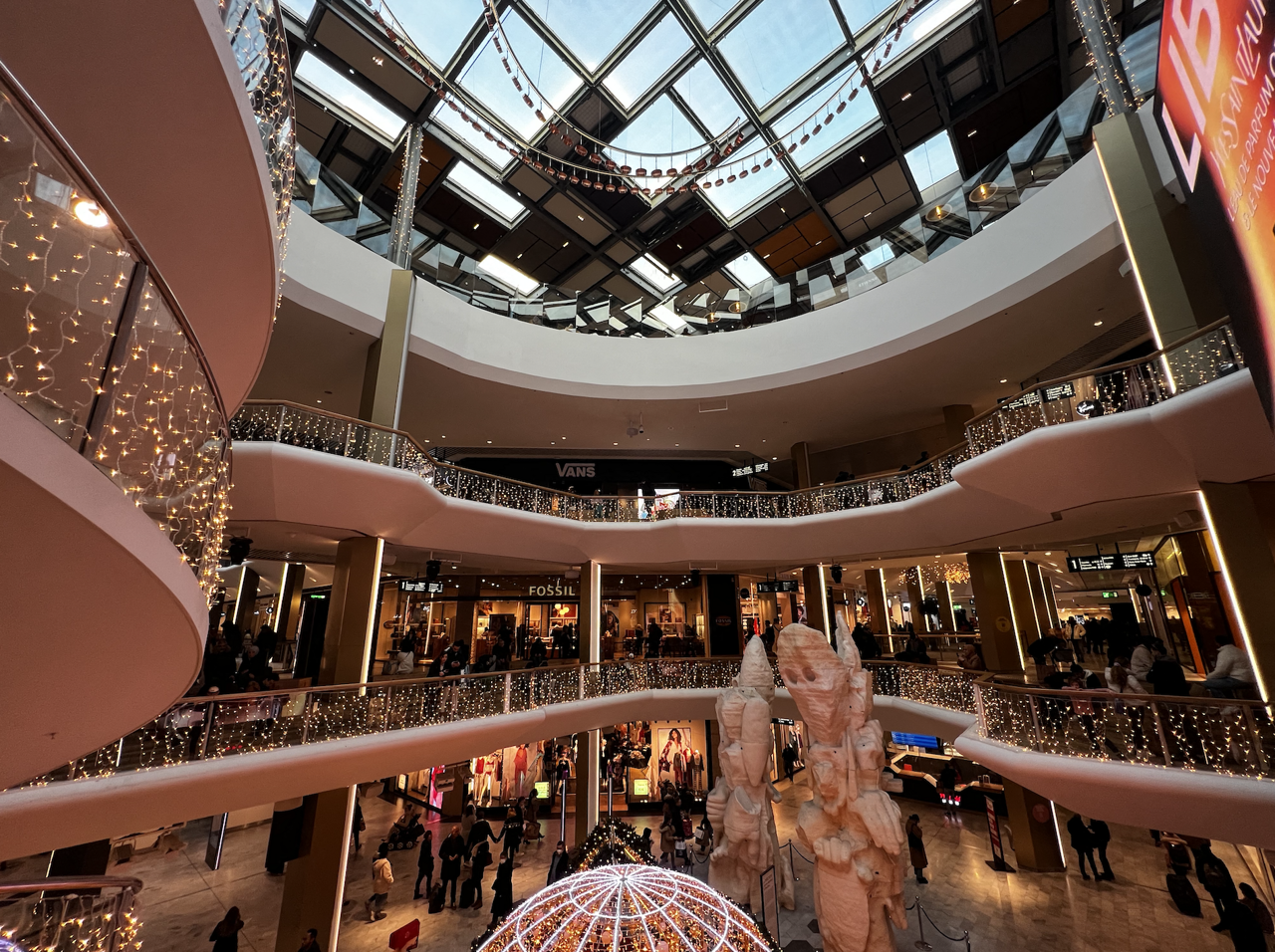 Lyon. Cette boutique de Noël spéciale revient à la Part-Dieu : des cadeaux pas chers
