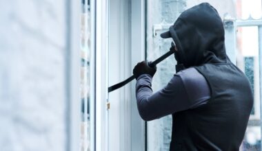 Cette astuce TikTok promet de stopper les cambrioleurs… la police prévient : “Ça ne marche pas”