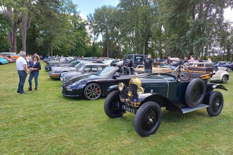La 8e édition des Belles Cosaciennes, un rassemblement géant de voitures et motos anciennes, a lieu ce dimanche 14 septembre 2025 à Choisy-au-Bac. Un rendez-vous auto immanquable !