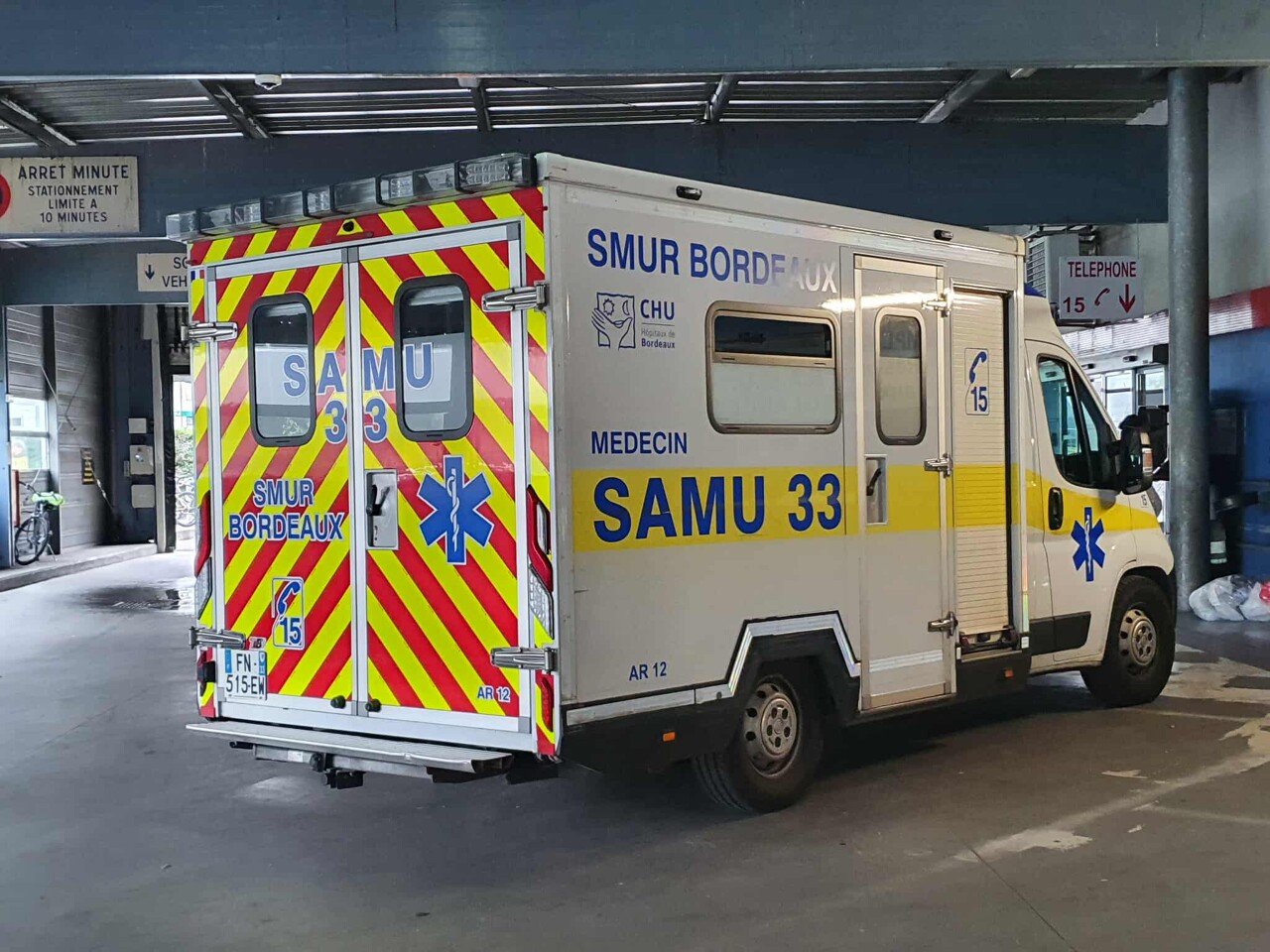 Sur un chantier de construction près de Bordeaux, un ouvrier de 68 ans a fait une chute mortelle