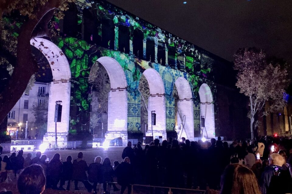 Les Arceaux avec une projection très dynamique.