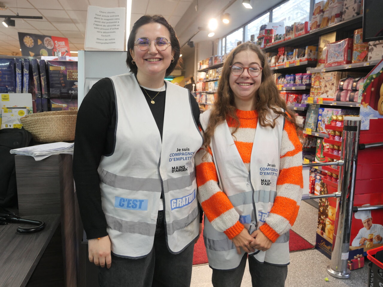 Grenoble. Ces étudiants font les courses au supermarché pour vous et sont payés pour les faire