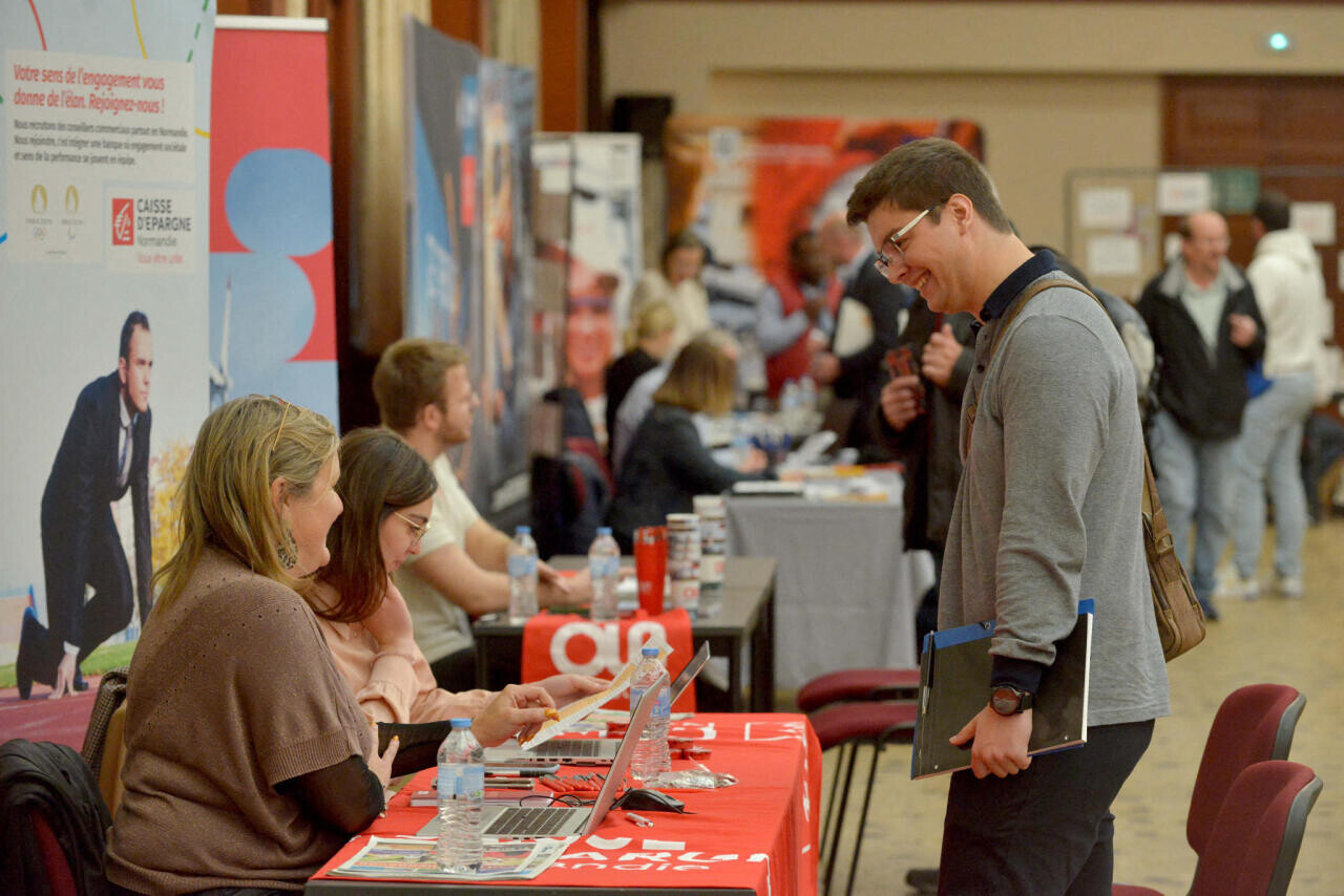 plus de 30 postes en CDD et CDI à pourvoir