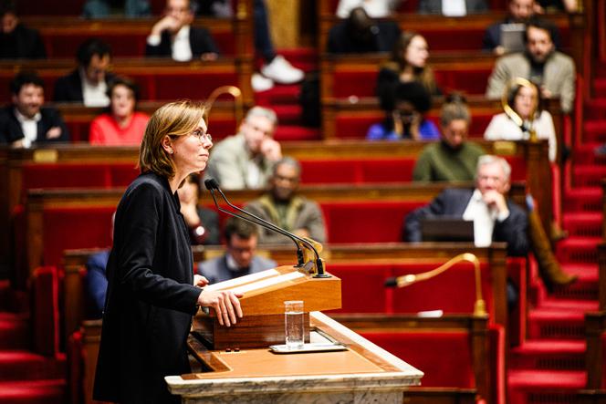 La ministre de l’action et des comptes publics, Amélie de Montchalin, à la tribune lors de la suite de la discussion du projet de loi de finances pour 2026 (première partie), à l’Assemblée nationale, à Paris, le 22 novembre 2025.