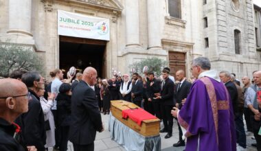 plus de 500 personnes réunies pour un dernier adieu à la légende du RCT André Herrero