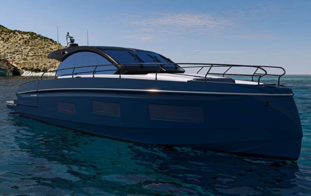 Voici le premier yacht du constructeur automoAlpine
