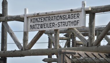 enquête ouverte sur un ancien gardien de camp nazi centenaire