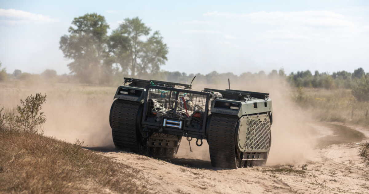 Dans les "zones de mort" tenues par la Russie en Ukraine, des robots UGV sauvent des vies