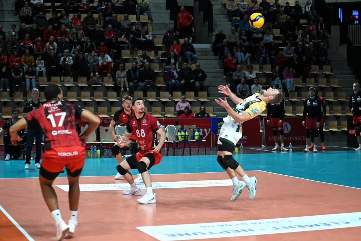 Que se passe-t-il à Chaumont, place forte du volley français qui n'a toujours pas remporté un match cette saison ? « C'est la première fois que cela nous arrive »