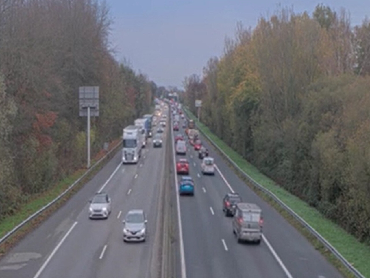 50 km de bouchons sur les routes ce lundi matin