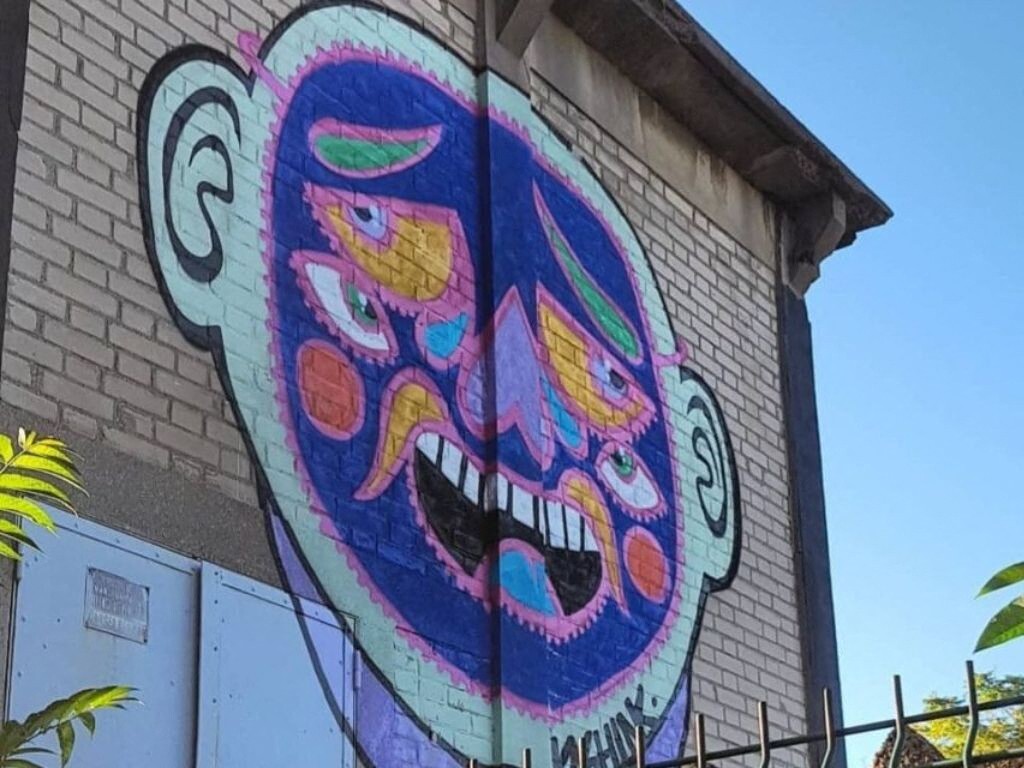 Rencontre avec un street artiste, coulisses du plus haut donjon d'Europe : découvrez le Val-de-Marne autrement