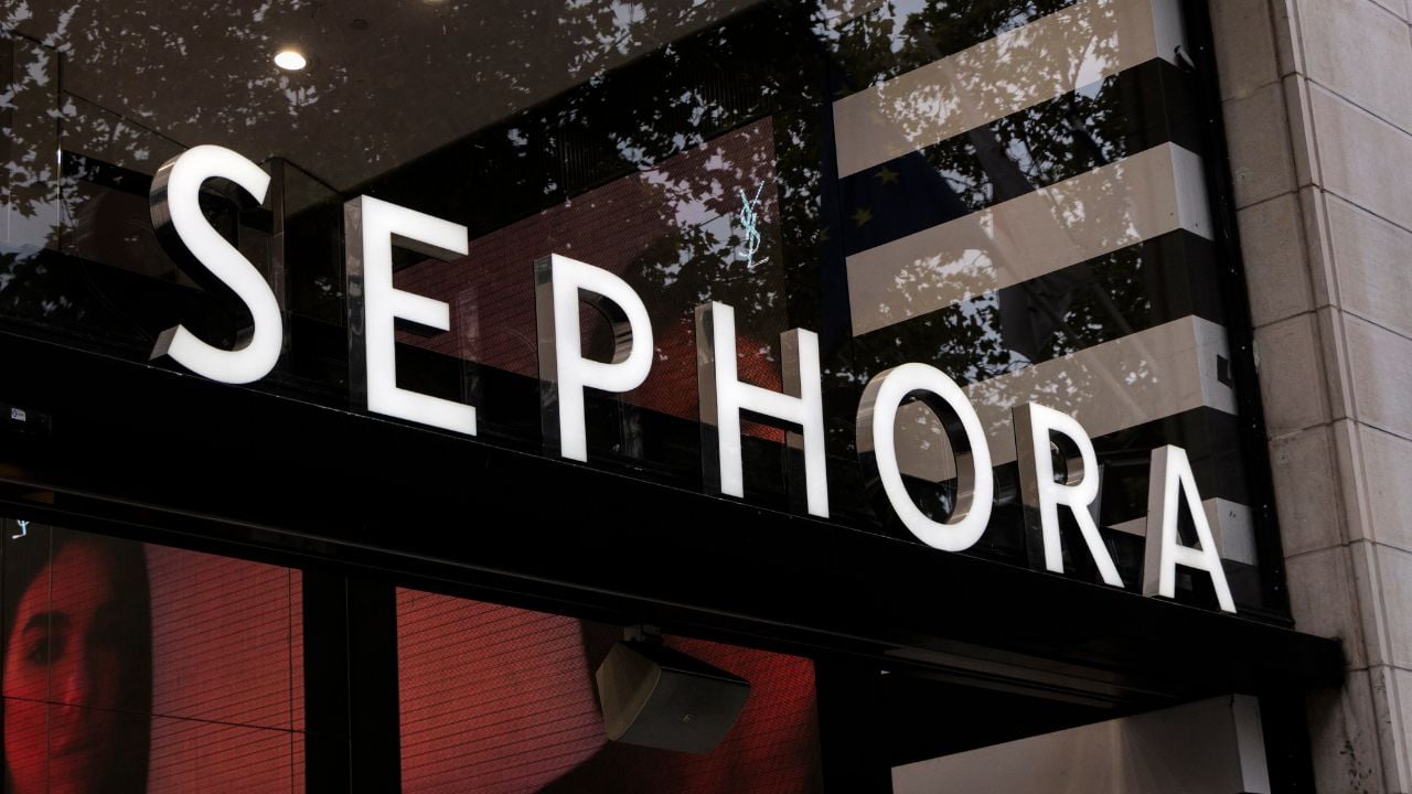 vendu chez Sephora, ce sérum aux ingrédients révolutionnaires booste de 300% le collagène de la peau