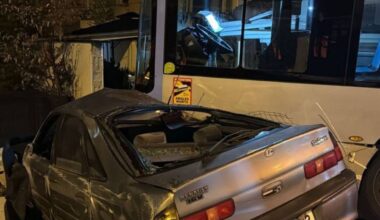 VIDÉO. Un chauffeur de bus perd le contrôle et percute violemment une voiture en Seine-Saint-Denis