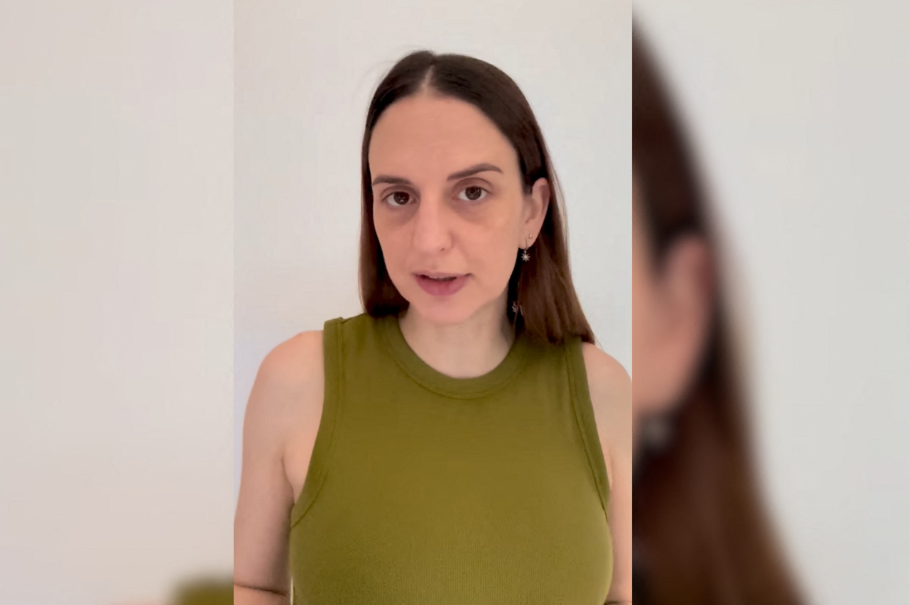 enceinte de 9 mois, l'influenceuse Mélococo agressée à Paris par un automobiliste