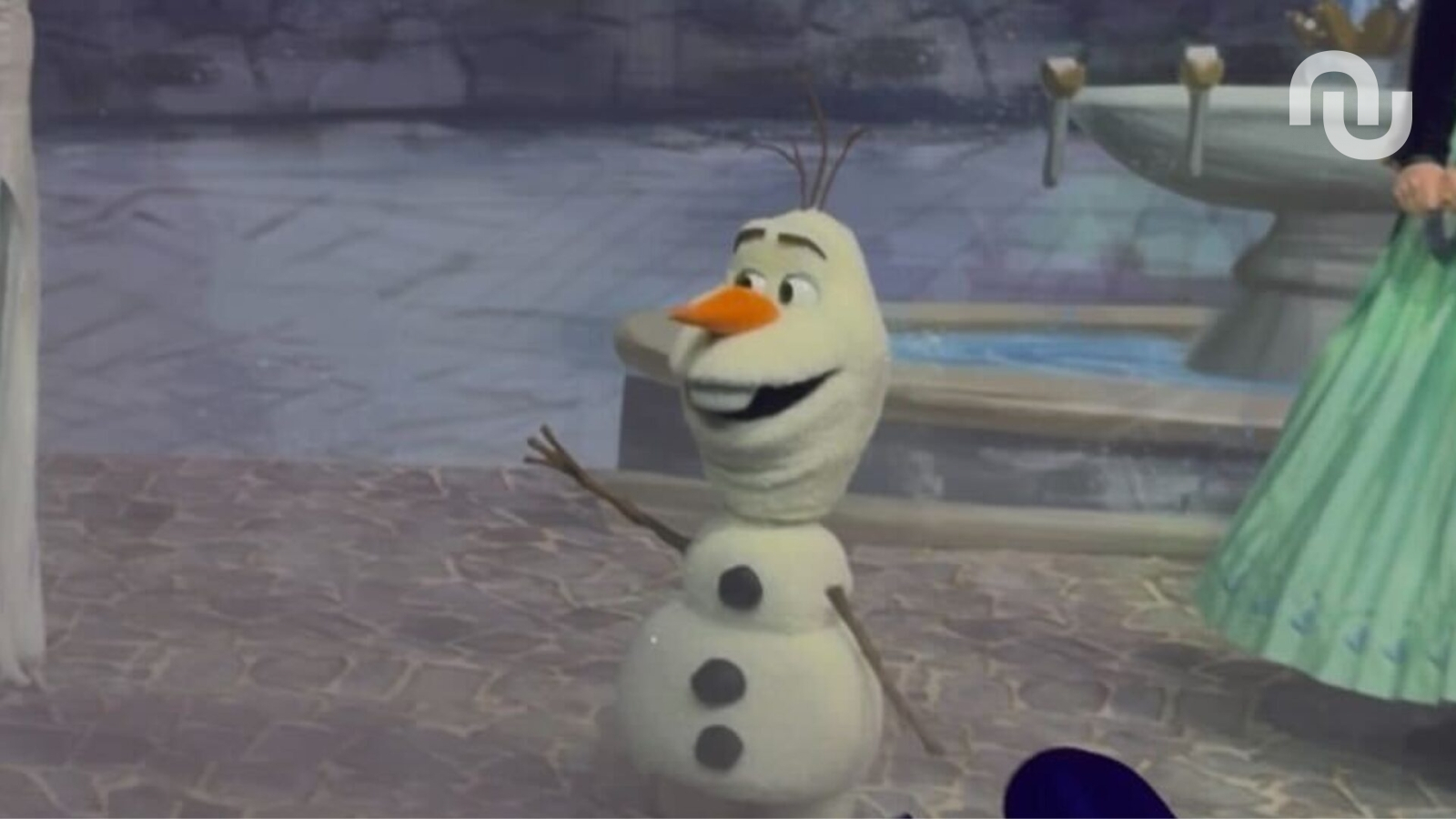 La Reine des Neiges à Disneyland Paris : la date d'ouverture du nouveau parc est officielle (avec un robot Olaf)