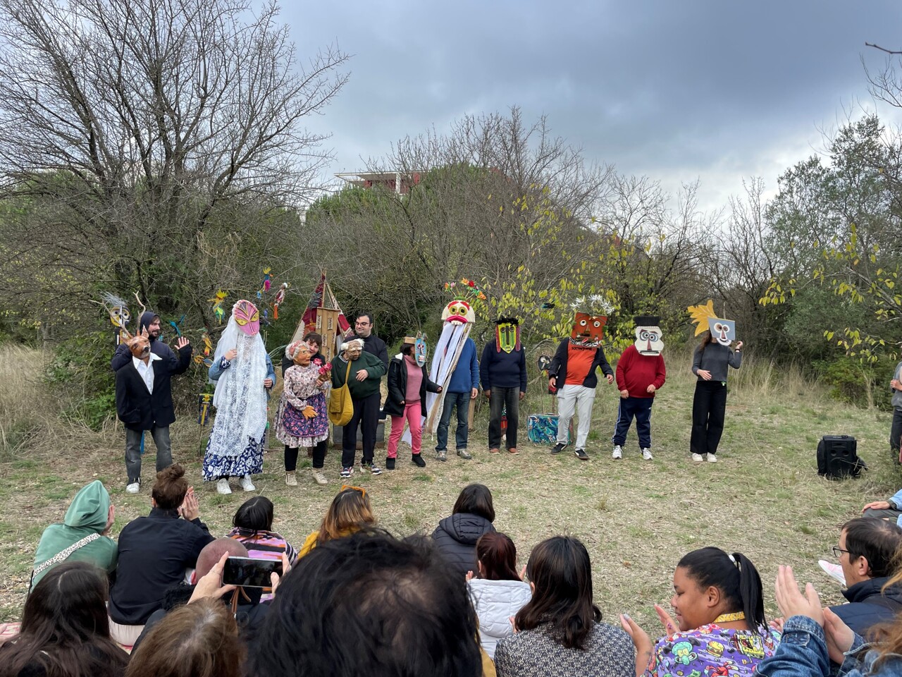 comment un parc de Montpellier devient un théâtre vivant