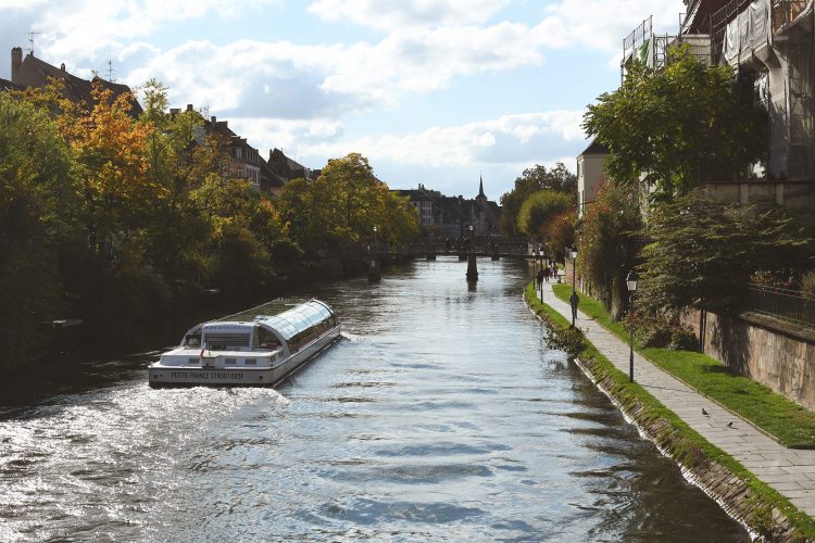 quais l’ill bateau mouche