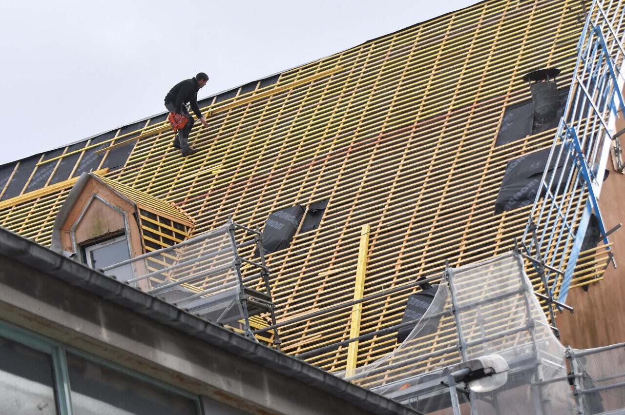 Amende confirmée pour le couvreur de Lille qui faisait courir des "risques de chutes" à ses salariés