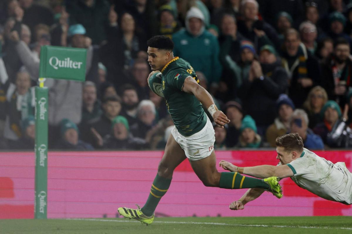 Plombée par cinq exclusions, l'Irlande débordée par l'Afrique du Sud à Dublin
